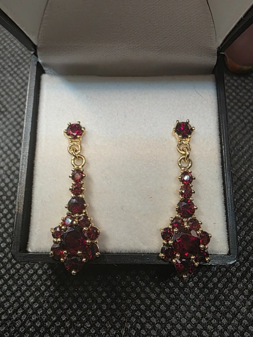 Genuine Garnet Tiered Drop Earrings Bohemian Vintage Style Gold Tone 2.8cm